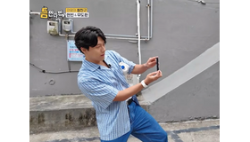 ヒョンビンが「ただのおじさん」!? 小学生にスルーされ自らカメラマンに徹する神対応に爆笑！