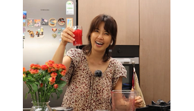 57歳女優シン・エラ、毎朝の習慣で腸活！10種類の野菜で作る特製ジュースで「肌の調子もよく、健康に」