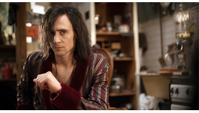 吸血鬼役のトム・ヒドルストン／『オンリー・ラヴァーズ・レフト・アライヴ』