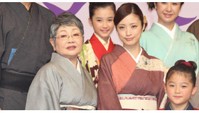 上戸彩＆濱田ここね＆泉ピン子／『おしん』完成披露会見