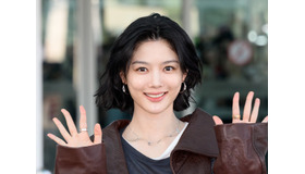 『トンイ』名子役キム・ユジョン、美脚際立つ秋の空港ファッションに目が釘付け！【写真】