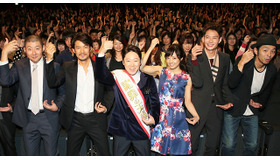 阿部サダヲ＆宮藤官九郎＆井上真央＆竹野内豊＆岡田将生＆荒川良々／『謝罪の王様』初日舞台挨拶