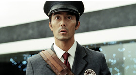 阿部寛／新CM「TOYOTOWN・郵便配達」篇