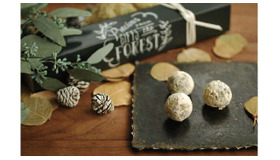 第3 弾 GREEN FINGERS「Precious Gifts From The Forest」11 月1 日（金）～30 日（土）までの期間限定で販売され、価格は1箱6個入りで2,100円。