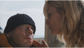 『潜水服は蝶の夢を見る』 (C)- Pathe Renn Production-France 3