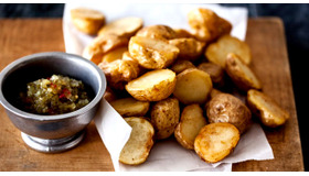 フレンチフライ専門店「AND THE FRIET（アンド・ザ・フリット）」（東京都渋谷区広尾5-16-1 北村60館 1F）が広尾にオープン