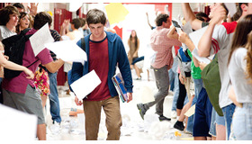 ローガン・ラーマン／『ウォールフラワー』-(C) 2013 Summit Entertainment, LLC. All Rights Reserved.