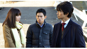 桐谷美玲（別宮葉子役）＆仲村トオル（白鳥圭輔役）＆伊藤淳史（田口公平役）／『チーム・バチスタFINAL　ケルベロスの肖像』-(C) 2014 映画「ケルベロスの肖像」製作委員会