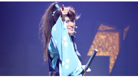 三浦春馬／＜ゲキ×シネ＞『ZIPANG　PUNK～五右衛門ロックIII』-(C) 2014ヴィレッヂ・劇団☆新感線