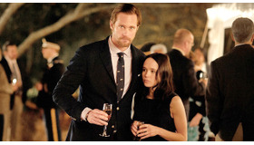 アレクサンダー・スカルスガルド＆エレン・ペイジ／『ザ・イースト』- (C)2013 TWENTIETH CENTURY FOX