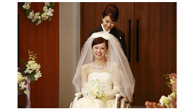 『抱きしめたい -真実の物語-』-(C) 2014映画「抱きしめたい」製作委員会