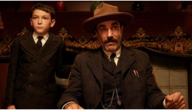 『ゼア・ウィル・ビー・ブラッド』 (C)- 2007 by PARAMOUNT VANTAGE, a Division of PARAMOUNT PICTURES and MIRAMAX FILM CORP. All Rights Reserved.