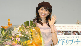 『アドリブ・ナイト』試写会の舞台挨拶に登壇したハン・ヒョジュ