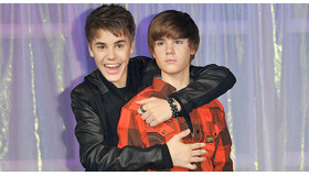 ジャスティン・ビーバー＆マダム・タッソー館の蝋人形-(C) Getty Images