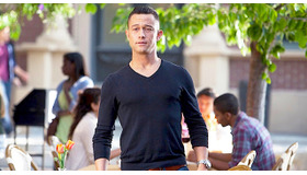 本日（2月17日）、誕生日を迎えたジョセフ・ゴードン＝レヴィット／『ドン・ジョン』-(C) 2013 Don Jon Nevada, LLC. All Rights Reserved.