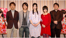 『東京少女』完成披露試写会。左から小中和哉監督、佐野和真、夏帆、福永マリカ、丹羽多聞アンドリウプロデューサー。