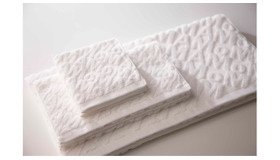 MoMA DESIGN STORE×今治の職人による、モノグラムがオシャレな最高品質のタオルコレクションが誕生。2014年3月より発売。