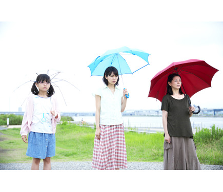 小泉今日子 二階堂ふみ 交わらない視線の先には ふきげんな過去 3枚目の写真 画像 Cinemacafe Net