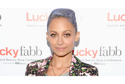 ニコール・リッチー、紫の髪の毛が娘の学校で人気！ 画像