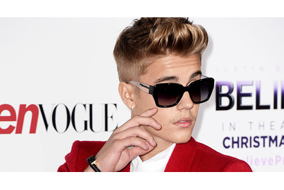 ジャスティン・ビーバー、靖国神社訪問でファンに謝罪 画像