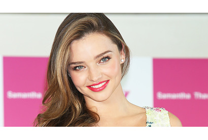 ミランダ・カー、オーランド・ブルームの交際報道を否定 画像