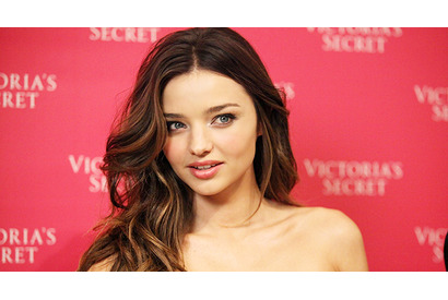 ミランダ・カー、自身の洋服はほとんど人にプレゼント 画像