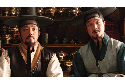 ファッション小噺vol.77　煌びやかなお召し物の下にあるものは？　『恋の罠』 画像