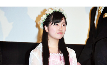 「ももクロ」佐々木彩夏、松葉づえなしでファンの前に！　18歳の飛躍誓う 画像