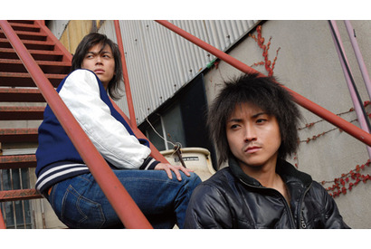 藤原竜也のアクションが冴え渡る『カメレオン』　主題歌に大物新人・シギが抜擢！ 画像