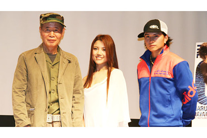 人生初の無重力に市原隼人「人生で一番苦しみました」と悶絶　『神様のパズル』会見 画像