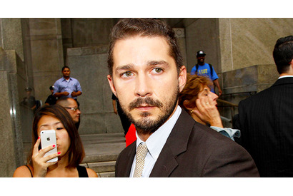 シャイア・ラブーフ、自宅にストーカー女性が侵入で自ら通報 画像