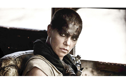 シャーリーズ・セロン、スキンヘッドの女ボスに変身!?　新生『マッドマックス』 画像