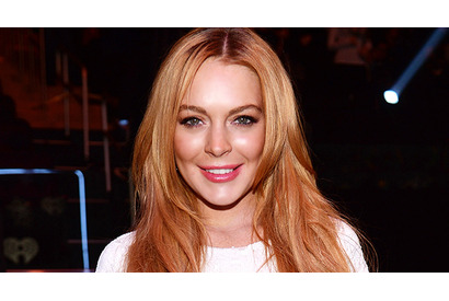 リンジー・ローハン、催眠療法で禁煙に挑戦！ 画像