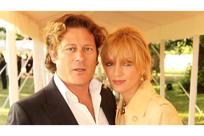 ユマ・サーマンがスイスの富豪と婚約 画像
