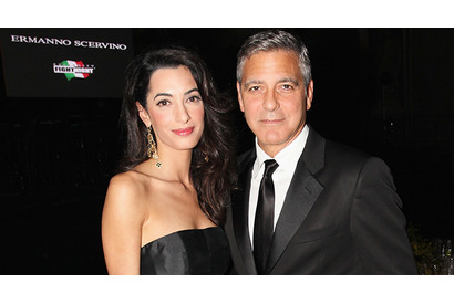 ジョージ・クルーニー＆アマル・アラムディン夫妻、ヴェネチア市役所で人前結婚式 画像
