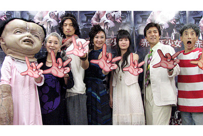 浅野温子は意外とホラー向き？　楳図ホラーの傑作映画化『赤んぼ少女』公開 画像