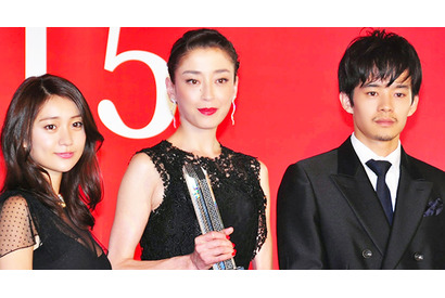 宮沢りえ、ラブホでの撮影にノリノリ！　「ベッドで跳ねてた」と池松壮亮が証言 画像