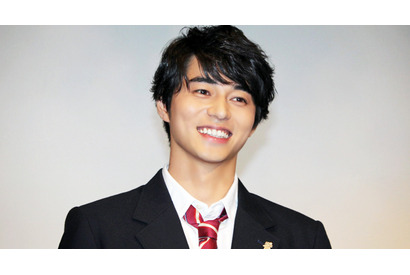 東出昌大「お前さあ、オレのこと好きなの？」　本田翼＆女性ファン思わずキラキュン！ 画像