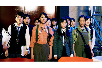 「ももクロ」主演『幕が上がる』劇中劇シーン公開！　舞台上でメンバー躍動 画像