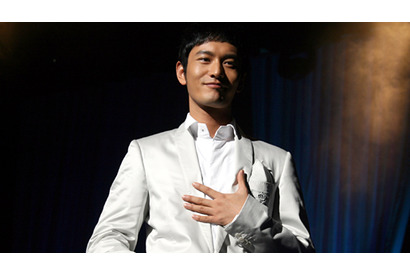 中国一美しい俳優、ホァン・シャオミン来日　熱い歌声にファンほれぼれ 画像