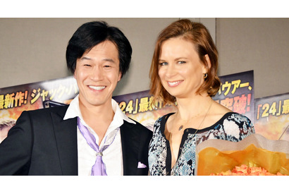 「24」女優、“日本版ジャック・バウアー”小山力也と初対面 画像