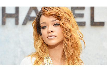 人気歌手リアーナに妊娠の噂？ 画像