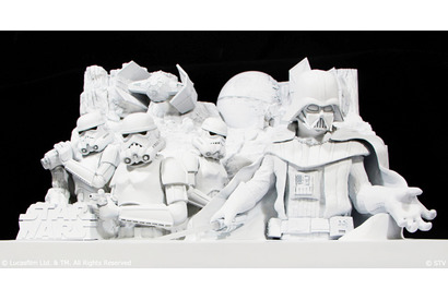 『スター・ウォーズ』、さっぽろ雪まつりに降臨！ “白”のダース・ベイダーお披露目 画像
