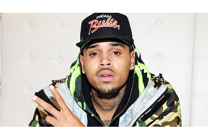 クリス・ブラウン、生後9か月の女児の父親になっていた 画像