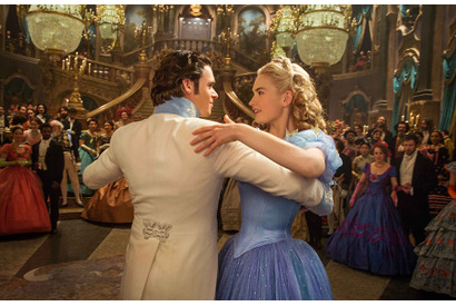 【特別映像】ディズニー『シンデレラ』、“魔法”のような舞踏会映像が先行解禁！ 画像