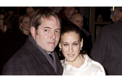サラ・ジェシカ・パーカー、夫とツーショット観劇で離婚のうわさを一蹴 画像