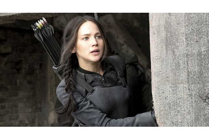 【特別映像】ジェニファー・ローレンスのいたずら心にスタッフ困惑!?『ハンガー・ゲーム FINAL』 画像