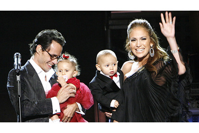 ジェニファー・ロペス夫妻、ニコール・リッチー家も招待して双子のバースデー・パーティ 画像