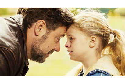 ラッセル・クロウ×アマンダ・セイフライド、時を超えた父娘の愛描く『パパが遺した物語』 画像