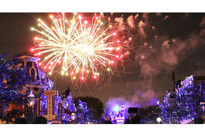 【ディズニー】花火とプロジェクション・マッピングの新ショーに陶酔！ 「ディズニーランド・フォーエバー」 画像